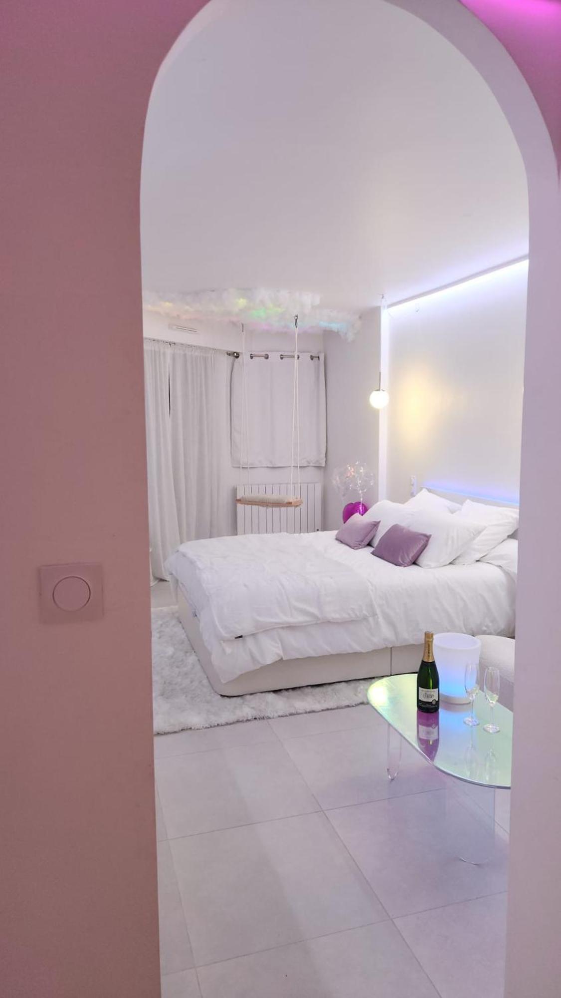 Love Room A 30 Mn Des Plages Et De Vannes Questembert Exterior foto